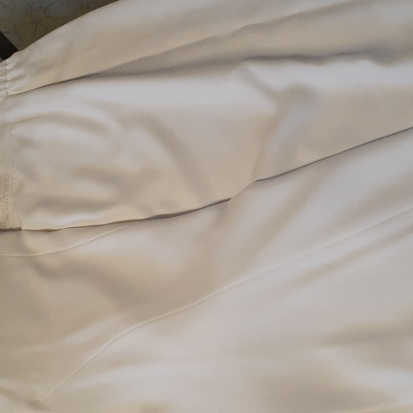 white womens suit - Picture 6 of 8